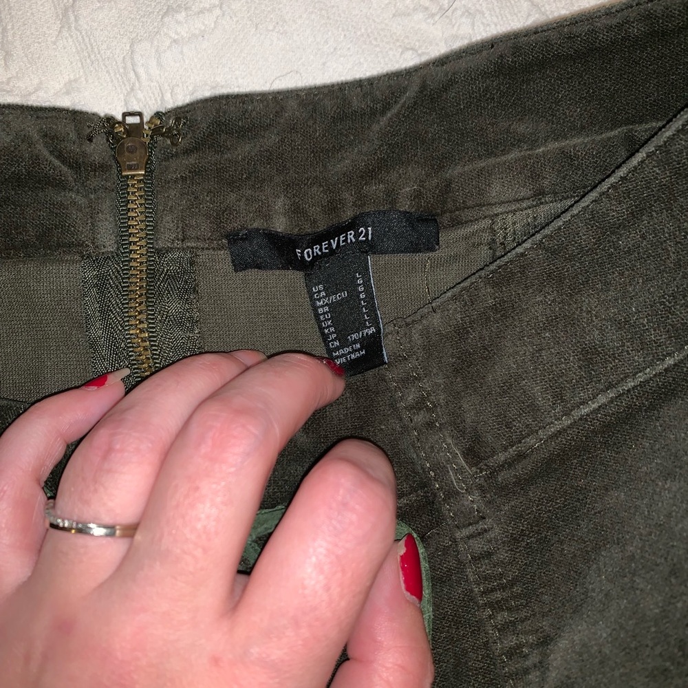 Forever 21 army green suede skirt with tie front - Picture 5 of 6